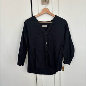 Everlane black V-Neck button up Blouse